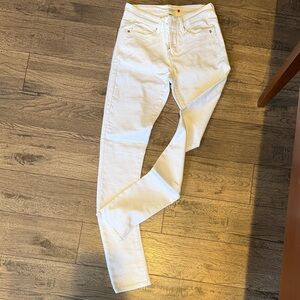 Elegant White Skinny Jeans for Women